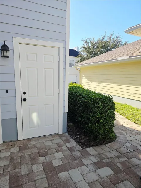 1106 RUSH COURT #B