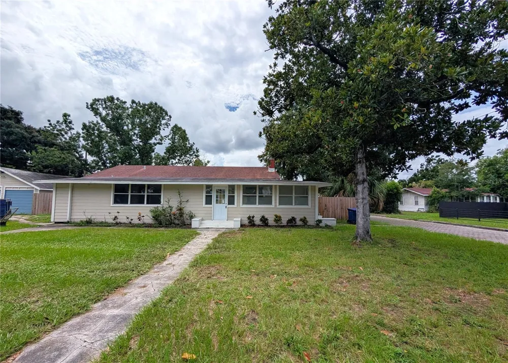 6805 NAVIN AVENUE Tampa, FL 33604