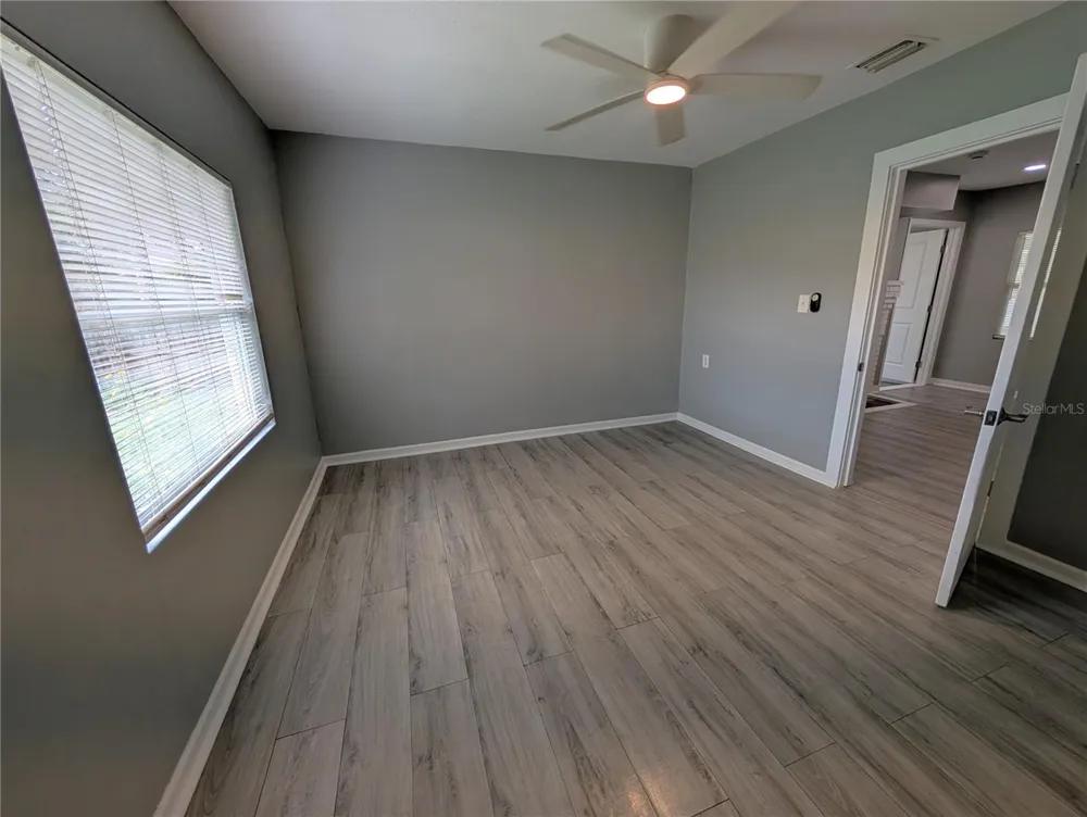 6805 NAVIN AVENUE Tampa, FL 33604