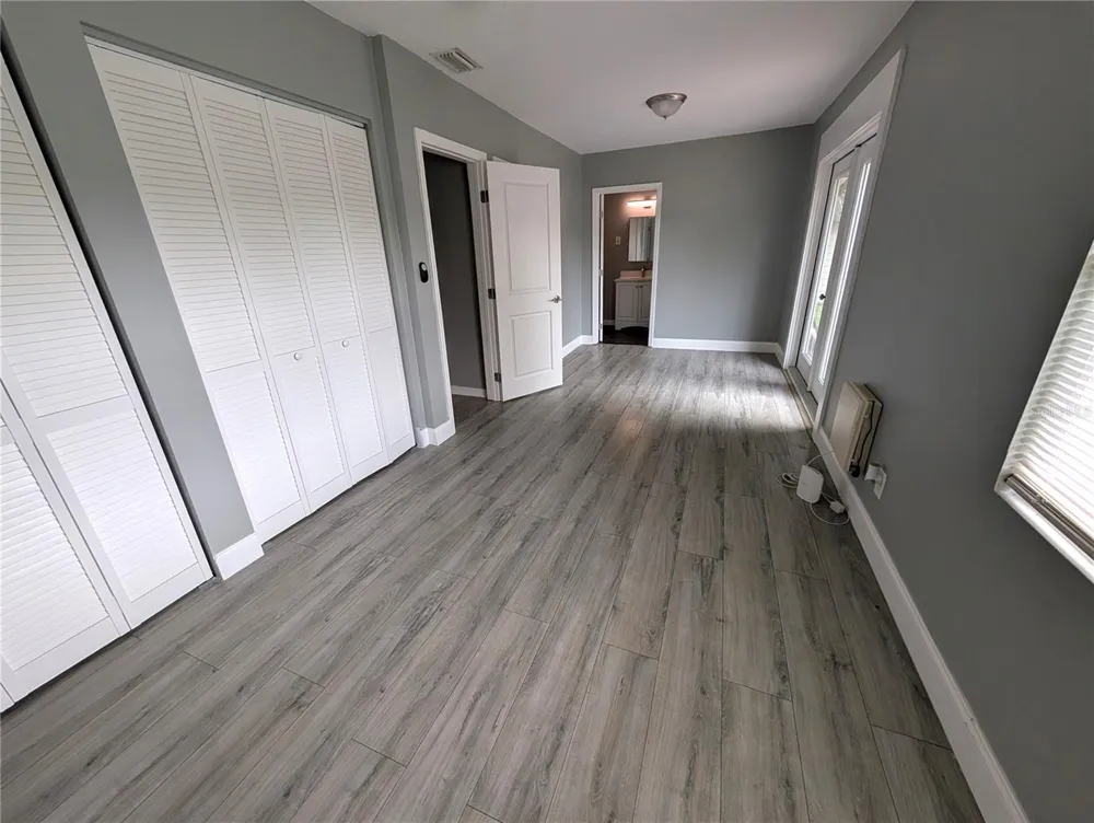 6805 NAVIN AVENUE Tampa, FL 33604