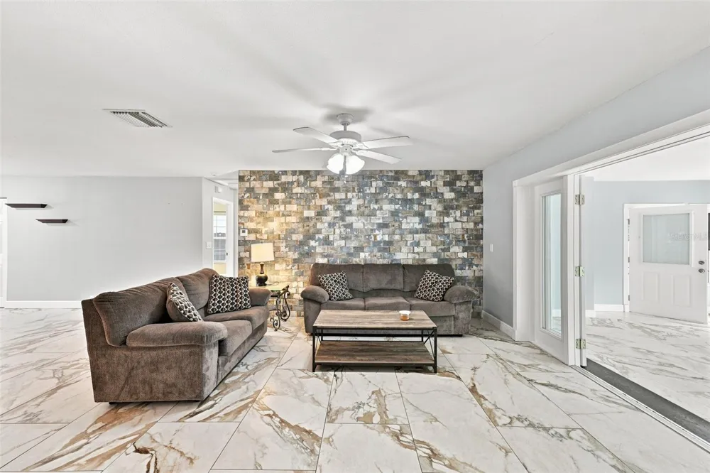 2520 FAWN COURT Clearwater, FL 33761
