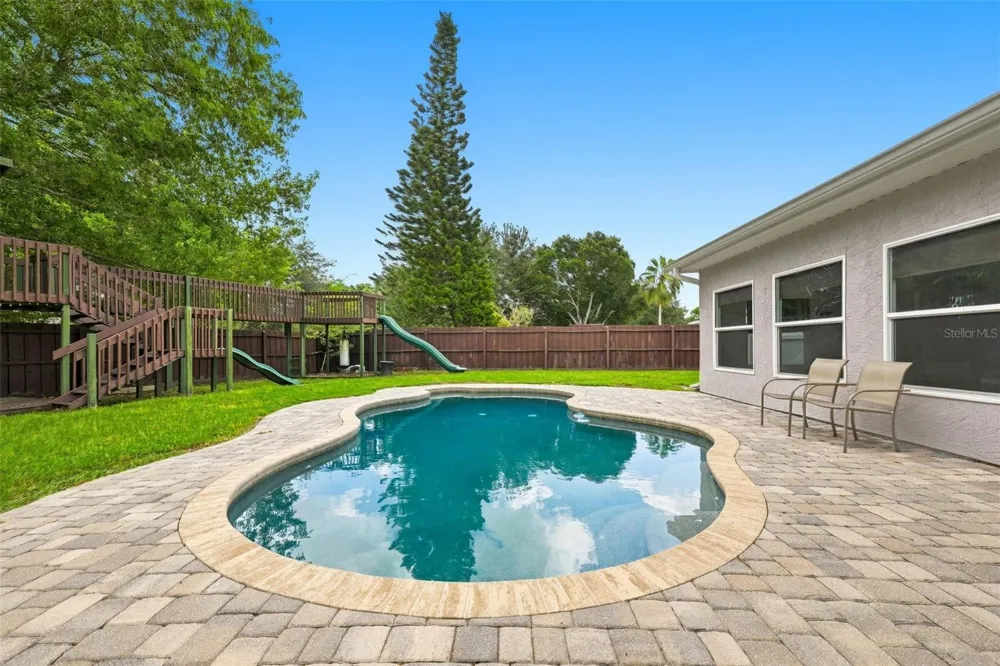 2520 FAWN COURT Clearwater, FL 33761