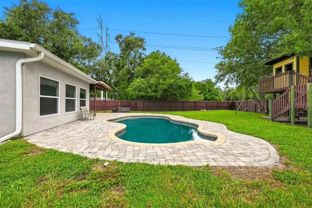 2520 FAWN COURT Clearwater, FL 33761
