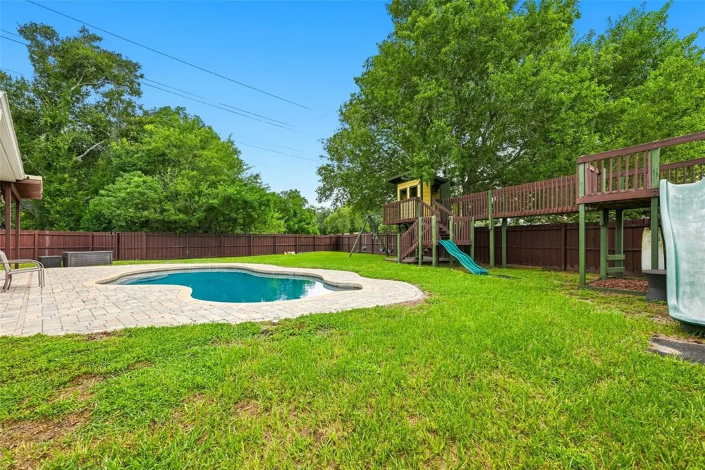 2520 FAWN COURT Clearwater, FL 33761