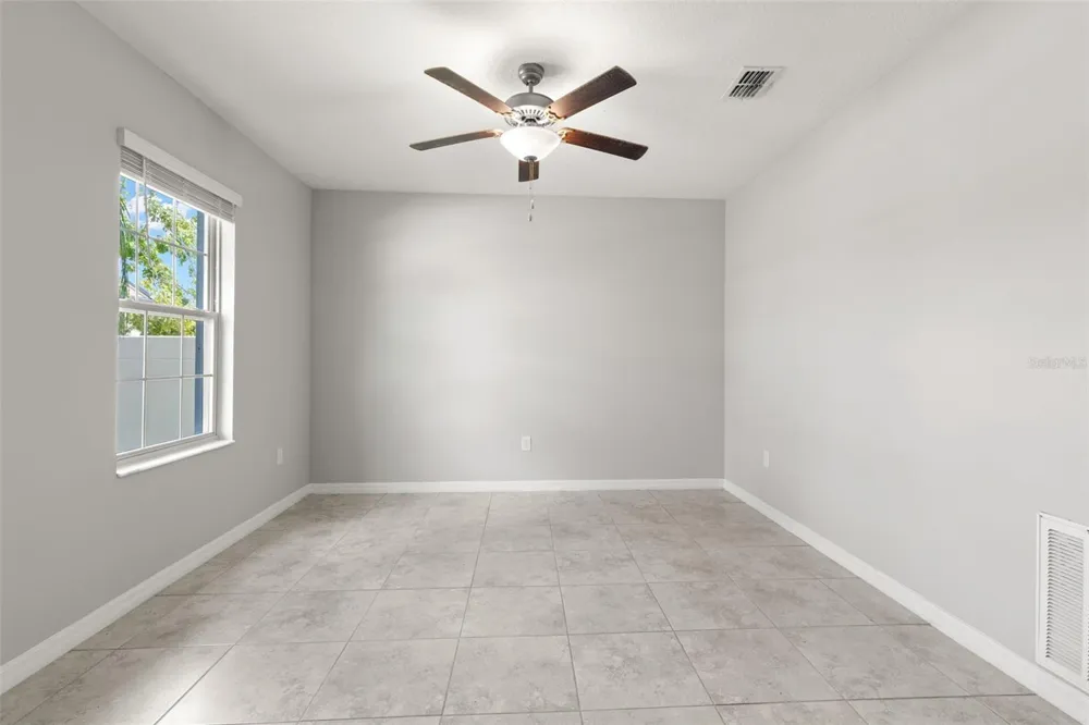 5061 WHITE CHICORY DRIVE Apollo Beach, FL 33572