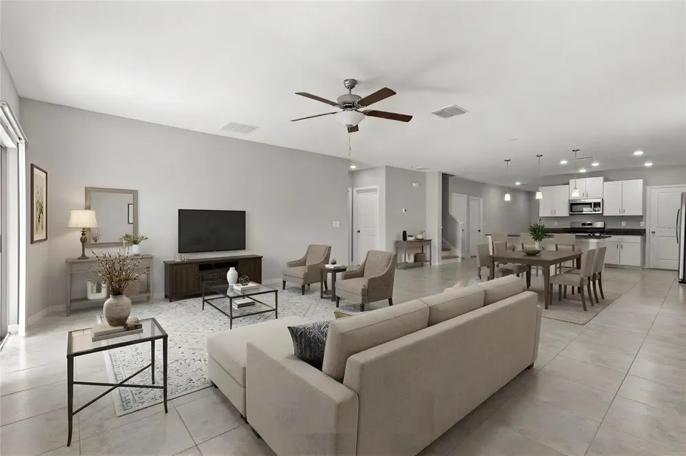 5061 WHITE CHICORY DRIVE Apollo Beach, FL 33572