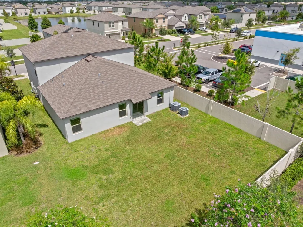 5061 WHITE CHICORY DRIVE Apollo Beach, FL 33572