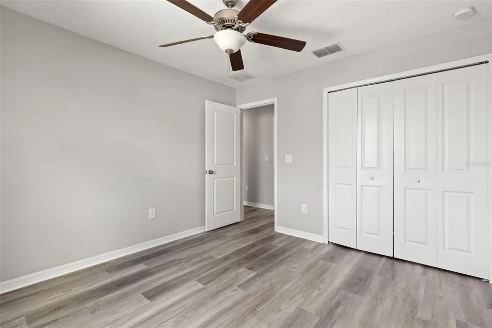 5061 WHITE CHICORY DRIVE Apollo Beach, FL 33572