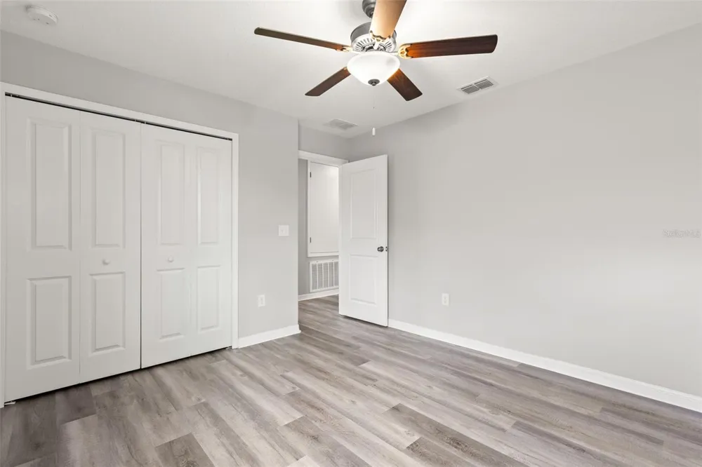 5061 WHITE CHICORY DRIVE Apollo Beach, FL 33572