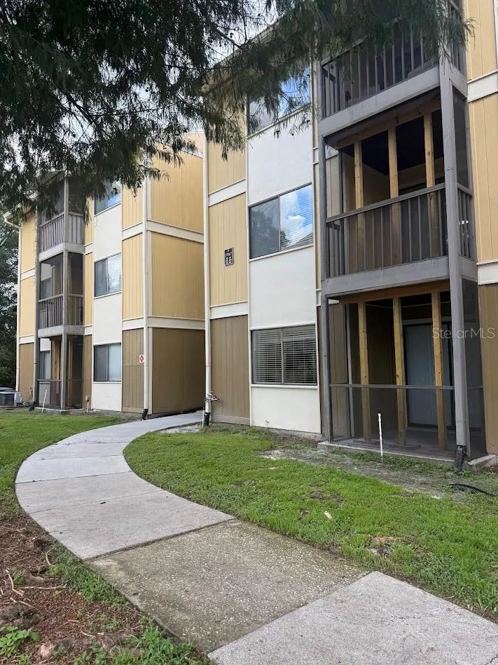 13367 ARBOR POINTE CIRCLE #201 Tampa, FL 33617