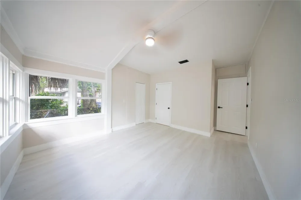 922 E IDA STREET Tampa, FL 33603