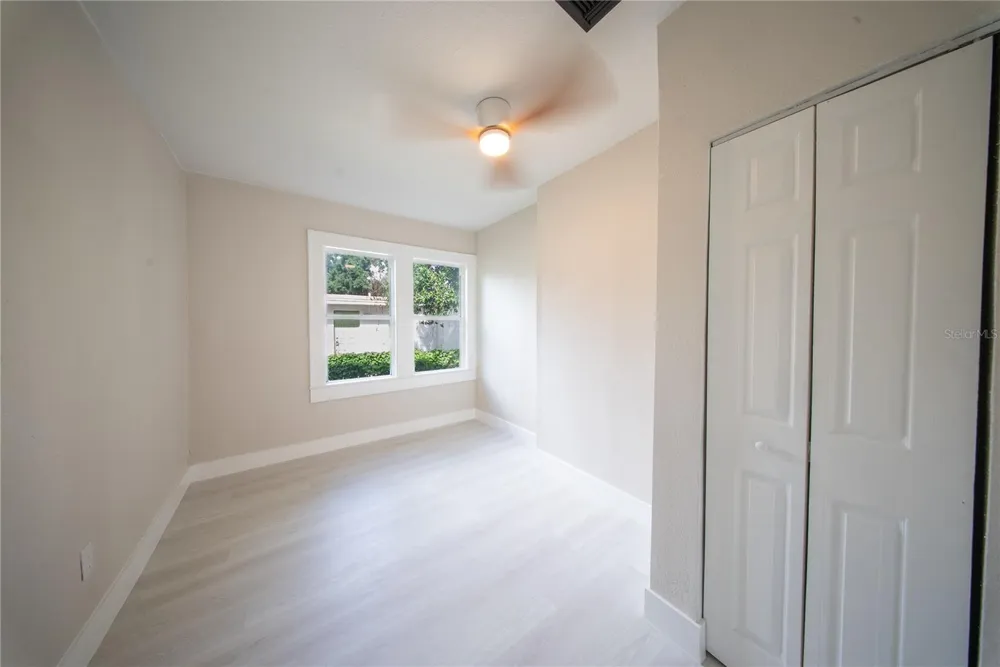 922 E IDA STREET Tampa, FL 33603