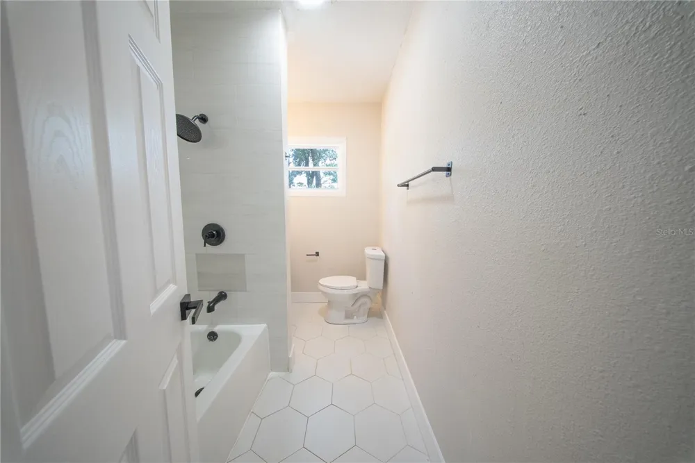 922 E IDA STREET Tampa, FL 33603