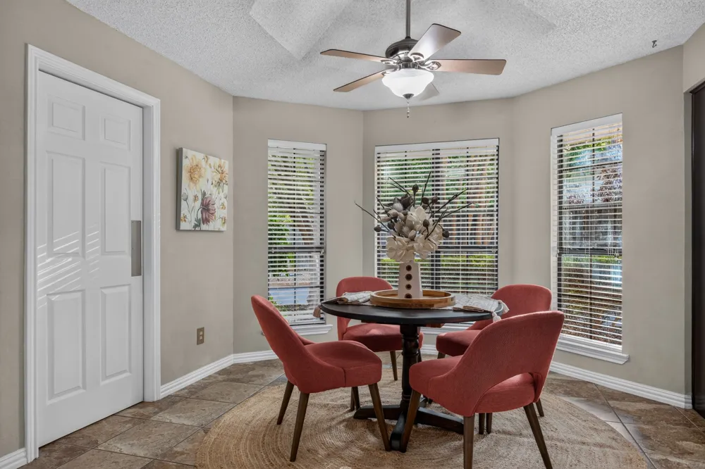 624 Arbor Court Highland Village, TX 75077