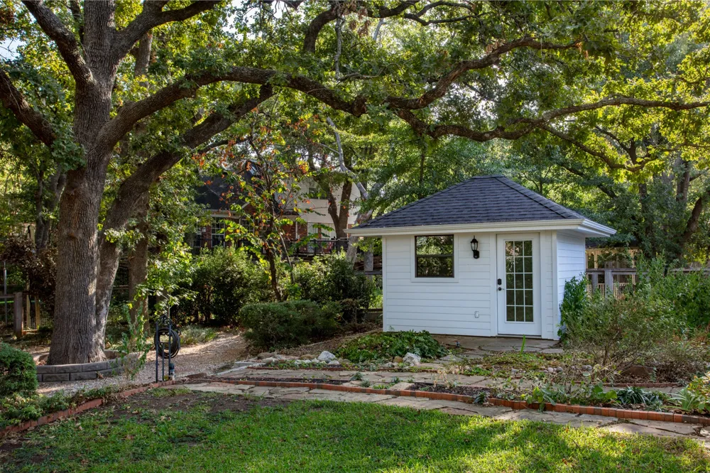 624 Arbor Court Highland Village, TX 75077