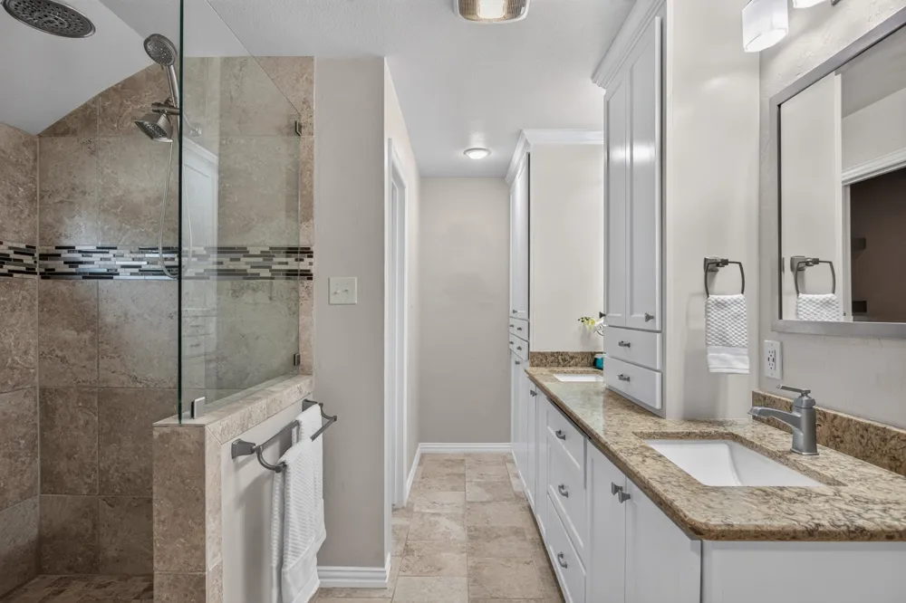 624 Arbor Court Highland Village, TX 75077