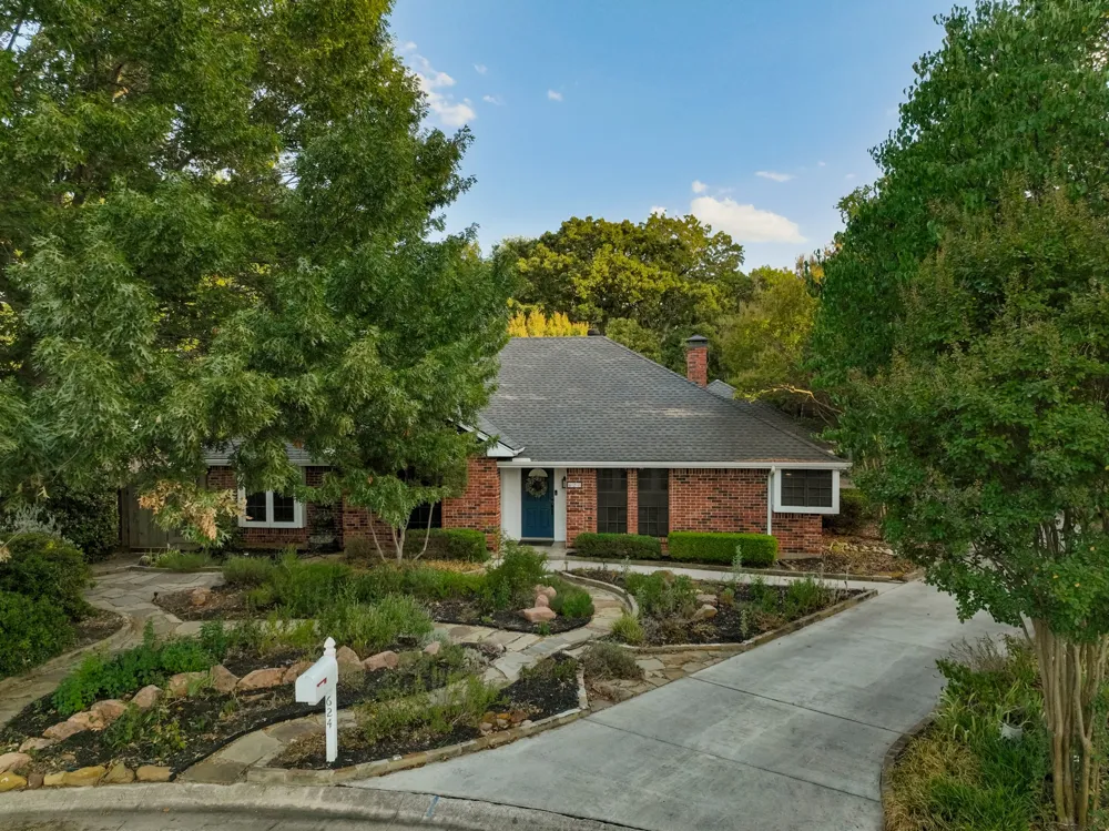 624 Arbor Court Highland Village, TX 75077