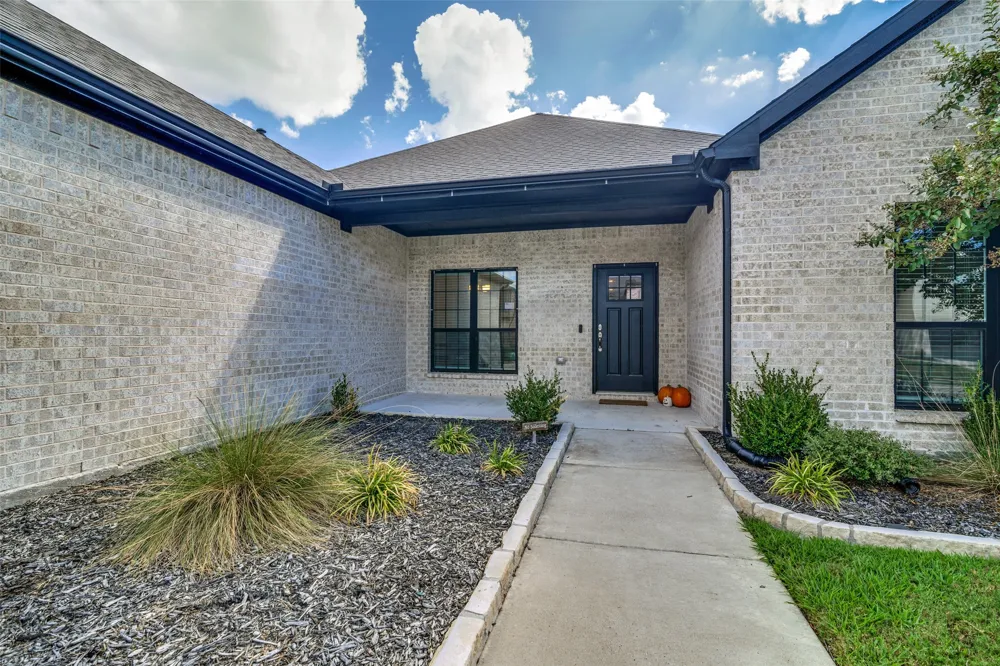 320 Community Drive Lavon, TX 75166