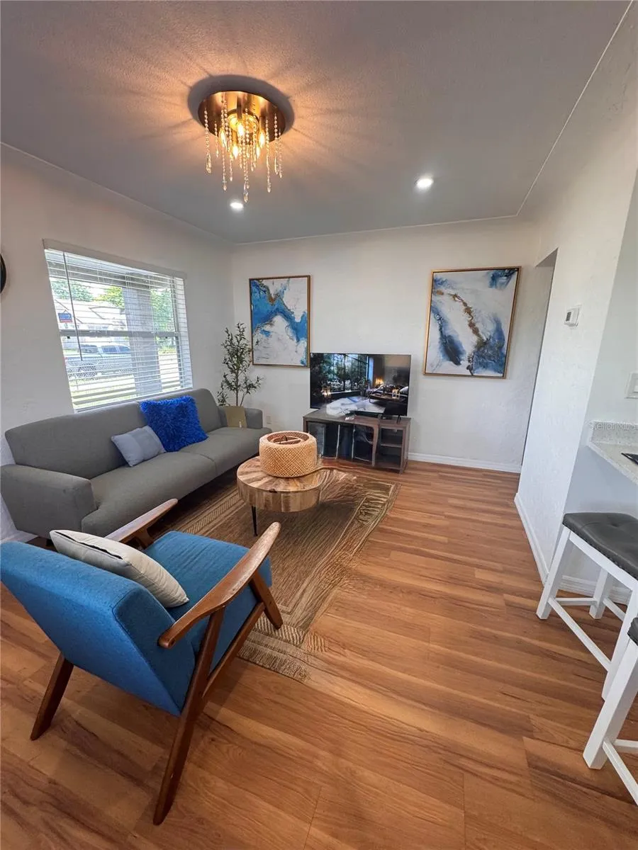 4534 3RD AVENUE S St Petersburg, FL 33711