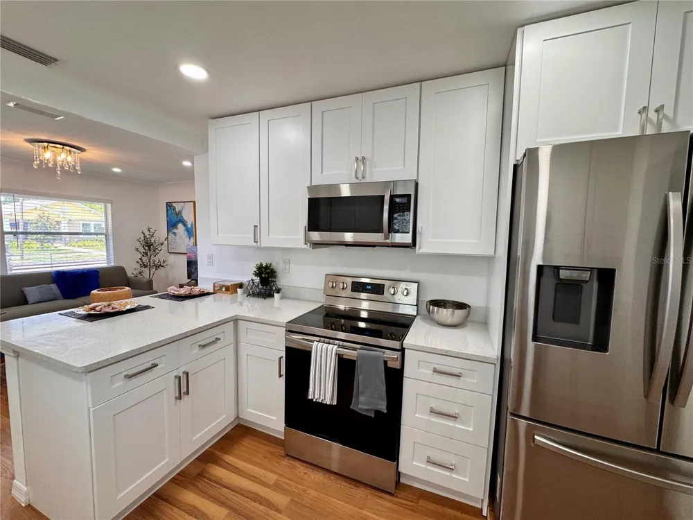 4534 3RD AVENUE S St Petersburg, FL 33711