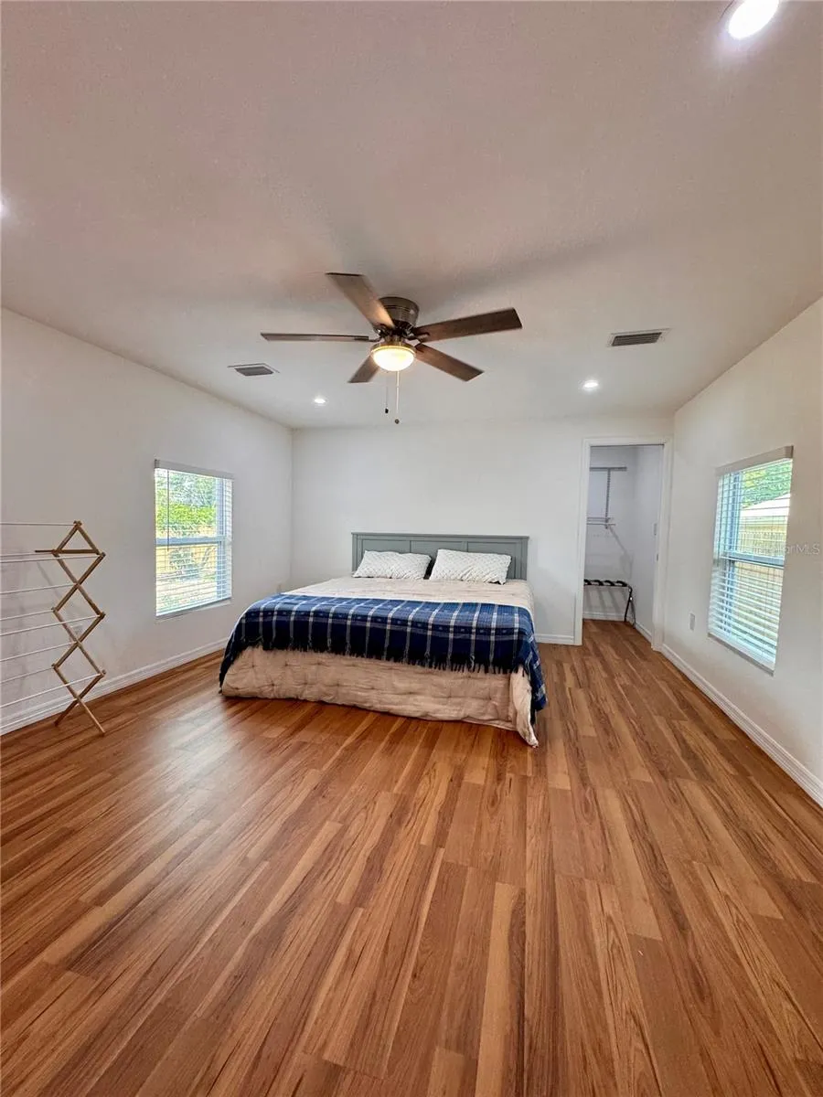 4534 3RD AVENUE S St Petersburg, FL 33711