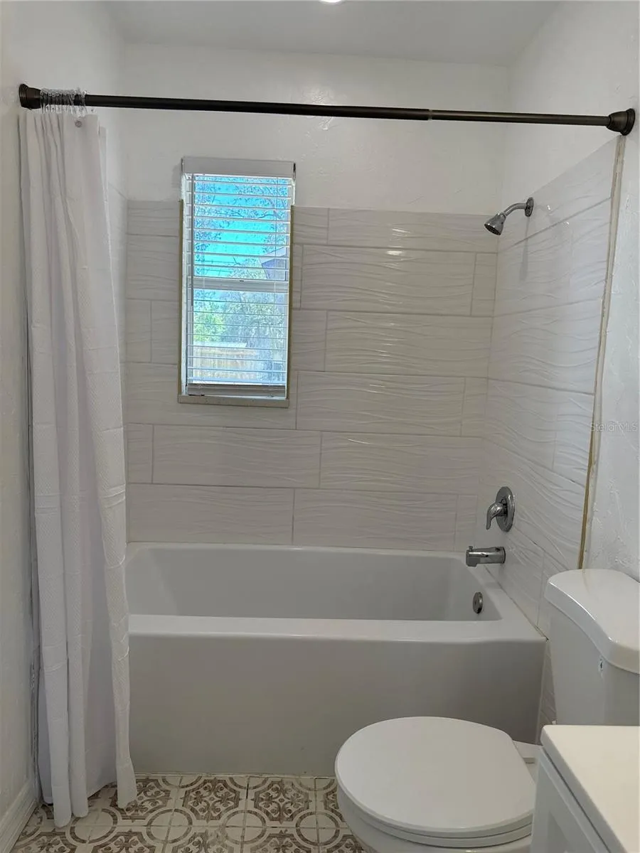 4534 3RD AVENUE S St Petersburg, FL 33711