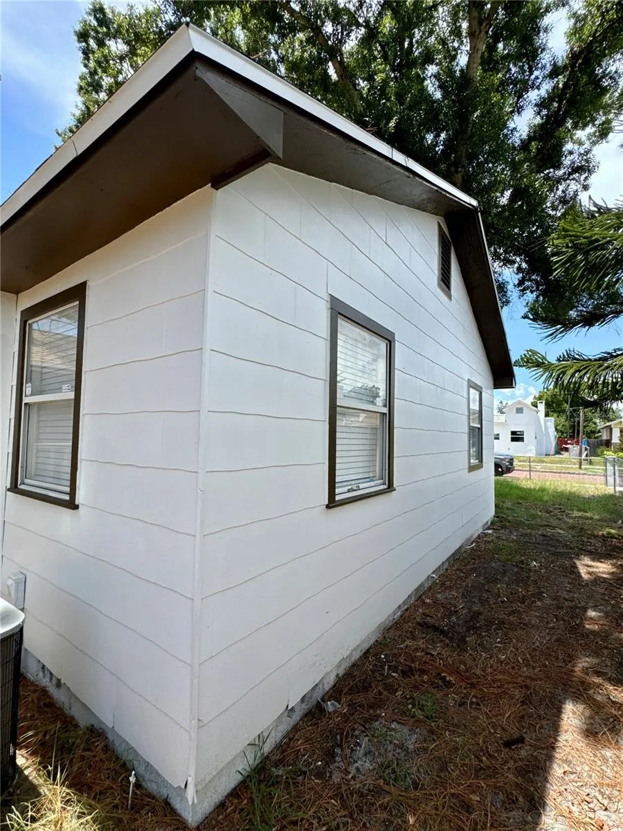 4534 3RD AVENUE S St Petersburg, FL 33711