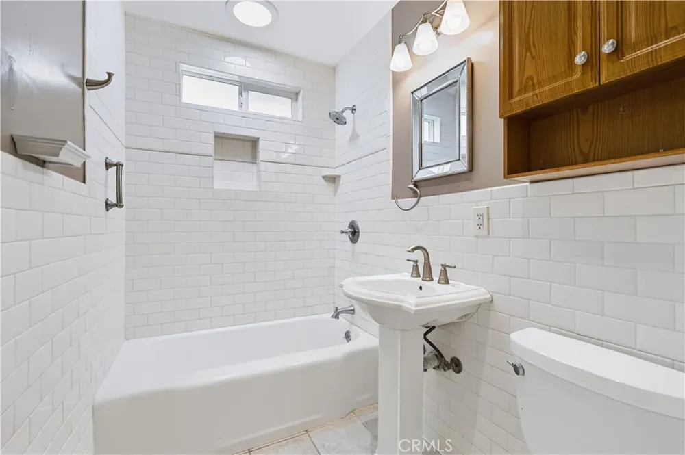 15048 Dunton Drive Whittier, CA 90604