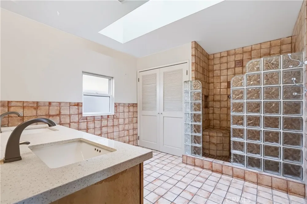 15048 Dunton Drive Whittier, CA 90604