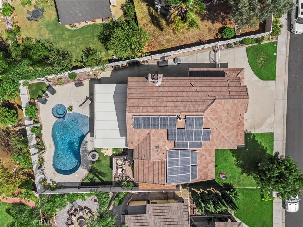 7830 Sioux Fontana, CA 92336