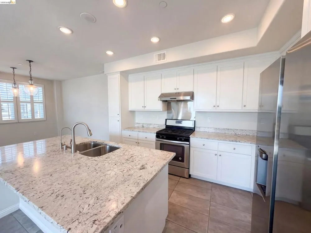 1903 Dobbin Dr San Jose, CA 95133