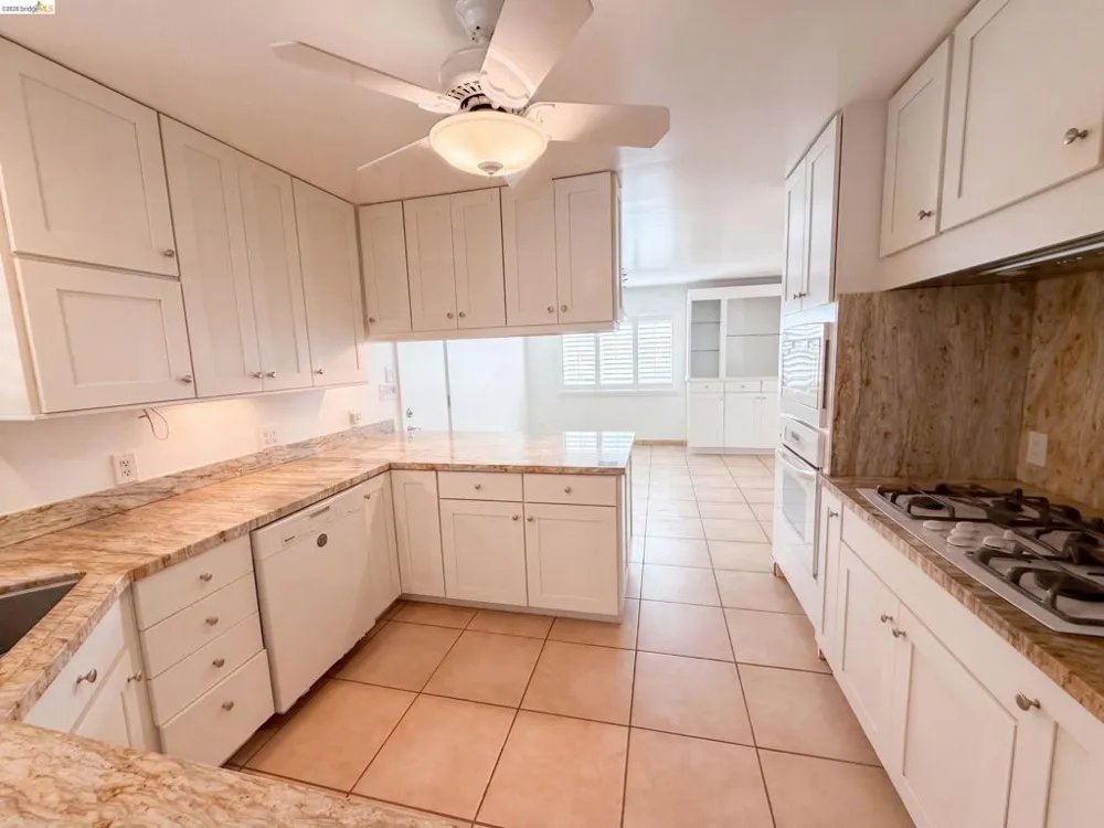 447 Via Del Plano Novato, CA 94949