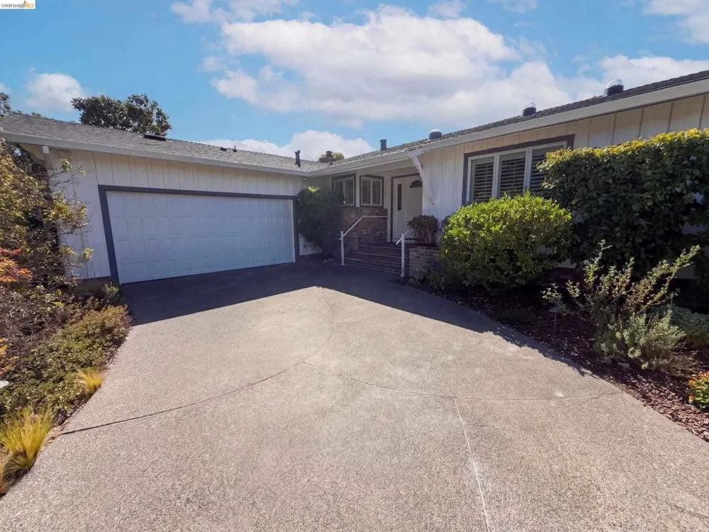 447 Via Del Plano Novato, CA 94949