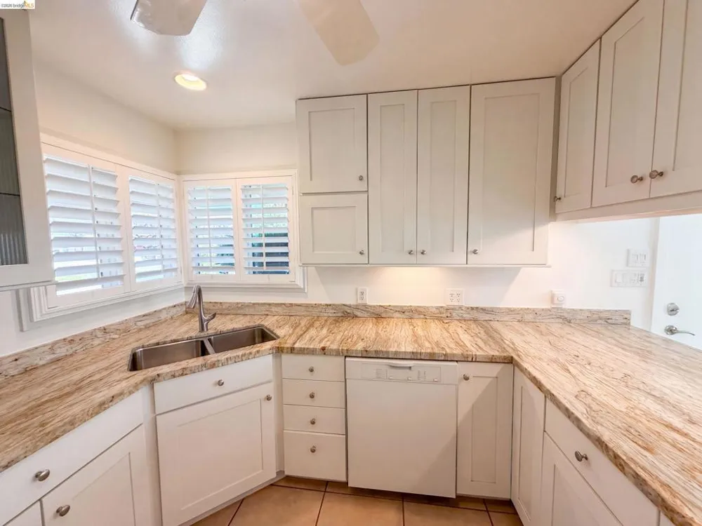 447 Via Del Plano Novato, CA 94949