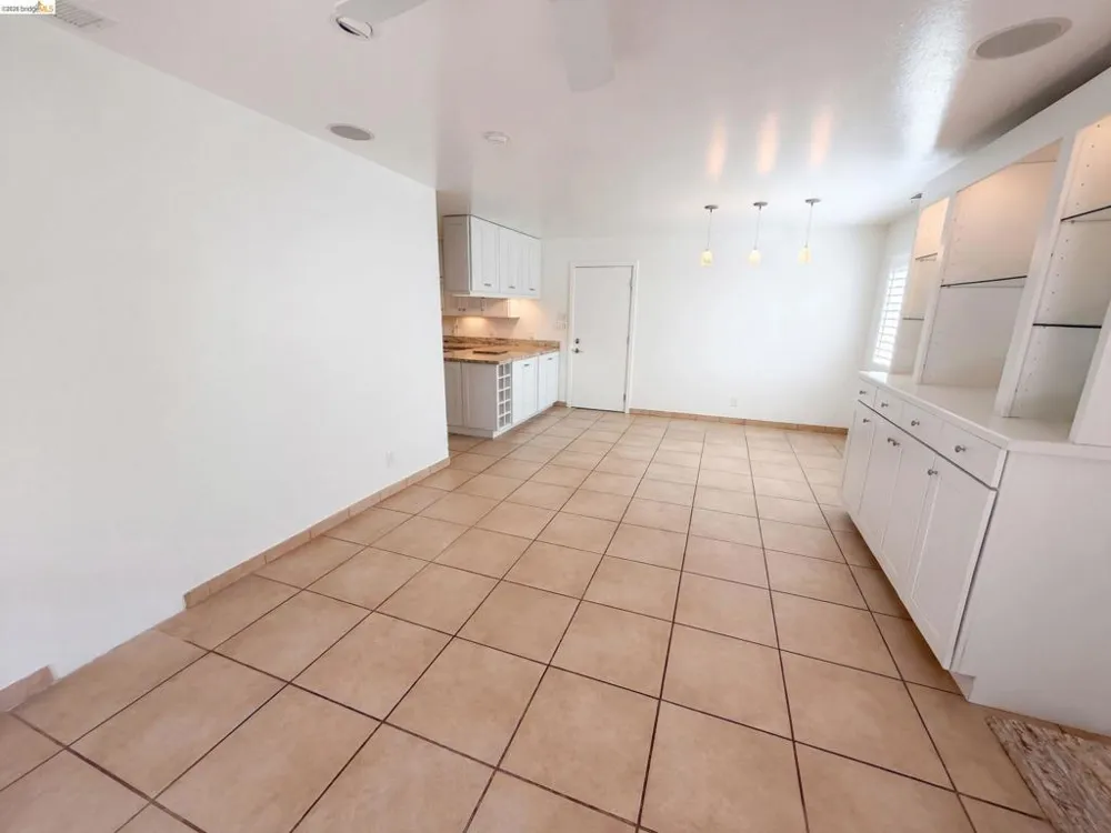 447 Via Del Plano Novato, CA 94949