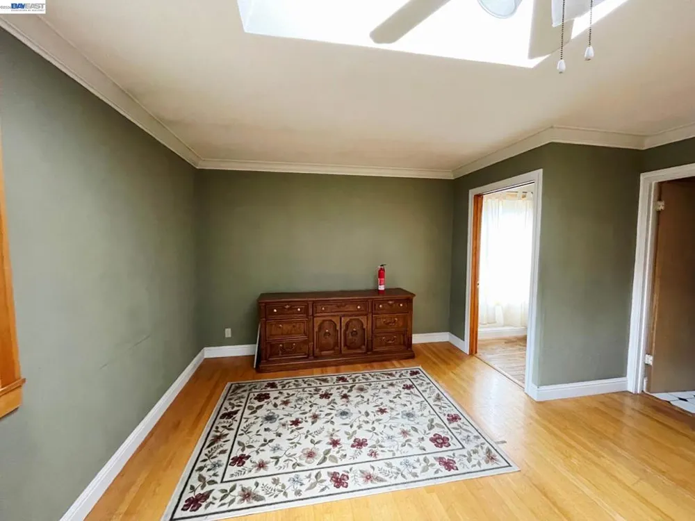 35575 Palomares Rd Castro Valley, CA 94552