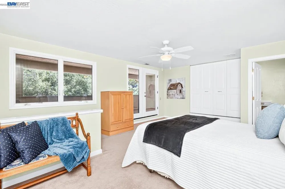 35575 Palomares Rd Castro Valley, CA 94552
