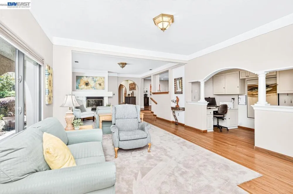 35575 Palomares Rd Castro Valley, CA 94552