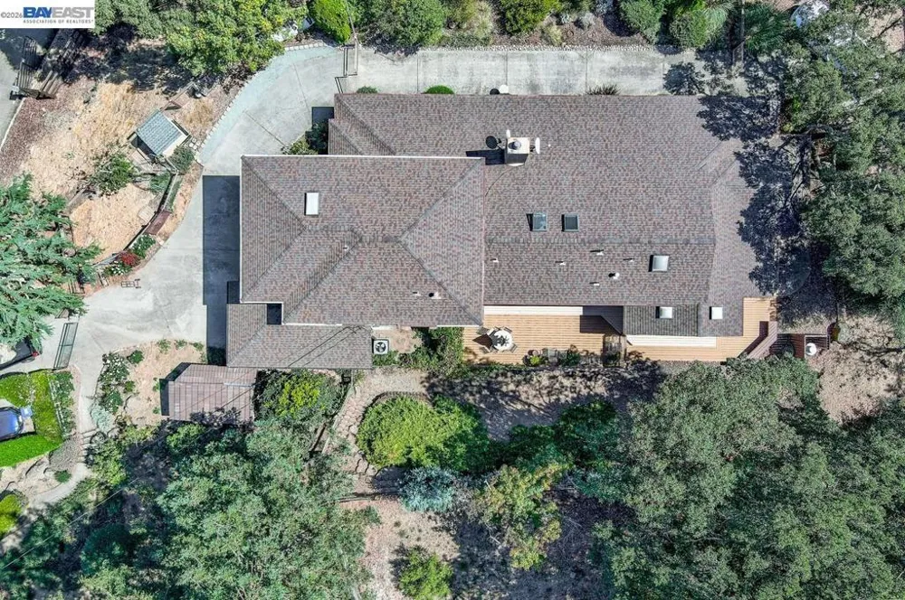 35575 Palomares Rd Castro Valley, CA 94552
