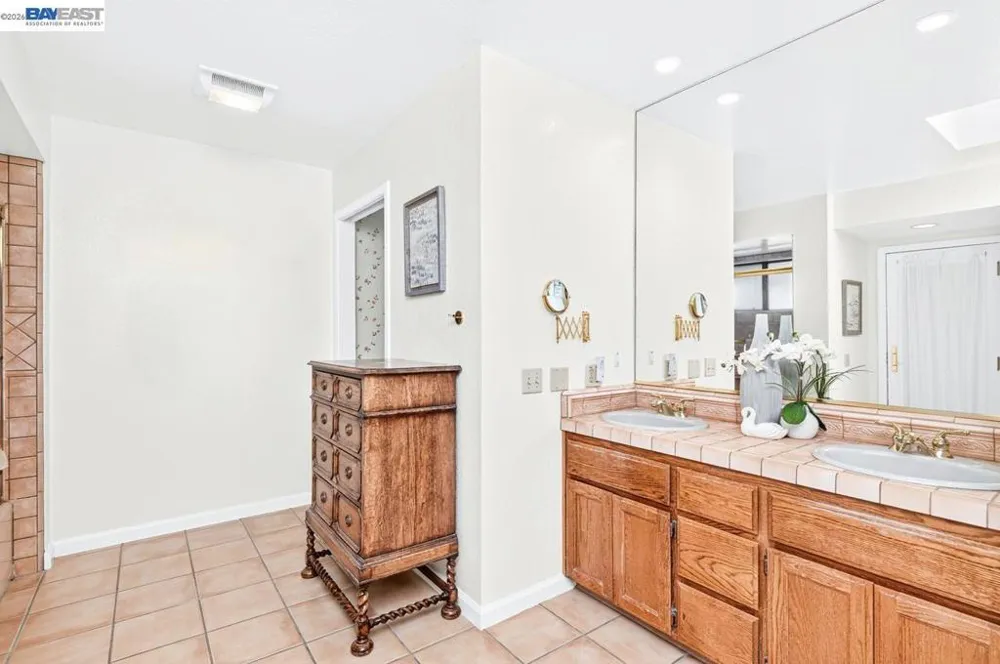 35575 Palomares Rd Castro Valley, CA 94552
