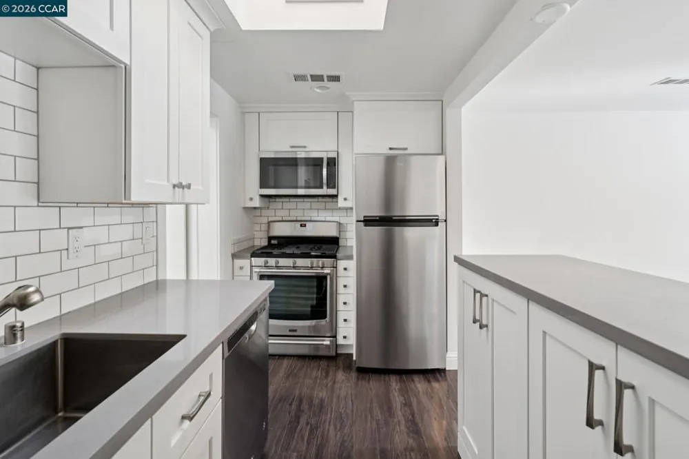 939 Mountain View Dr Lafayette, CA 94549