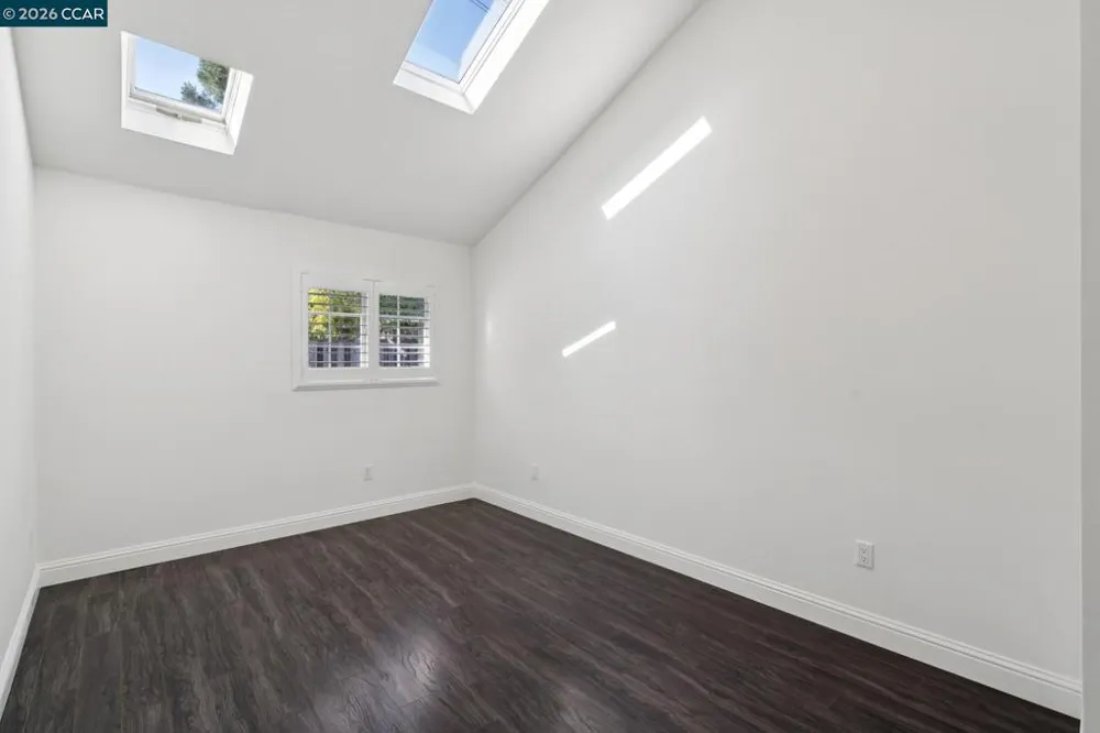 939 Mountain View Dr Lafayette, CA 94549