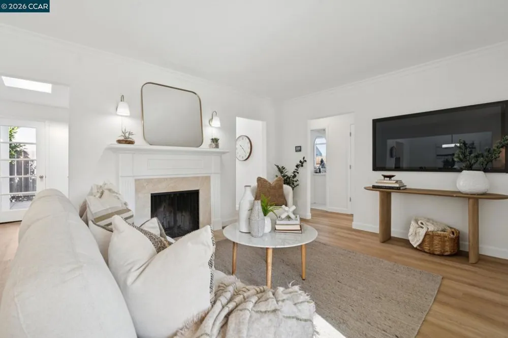 939 Mountain View Dr Lafayette, CA 94549