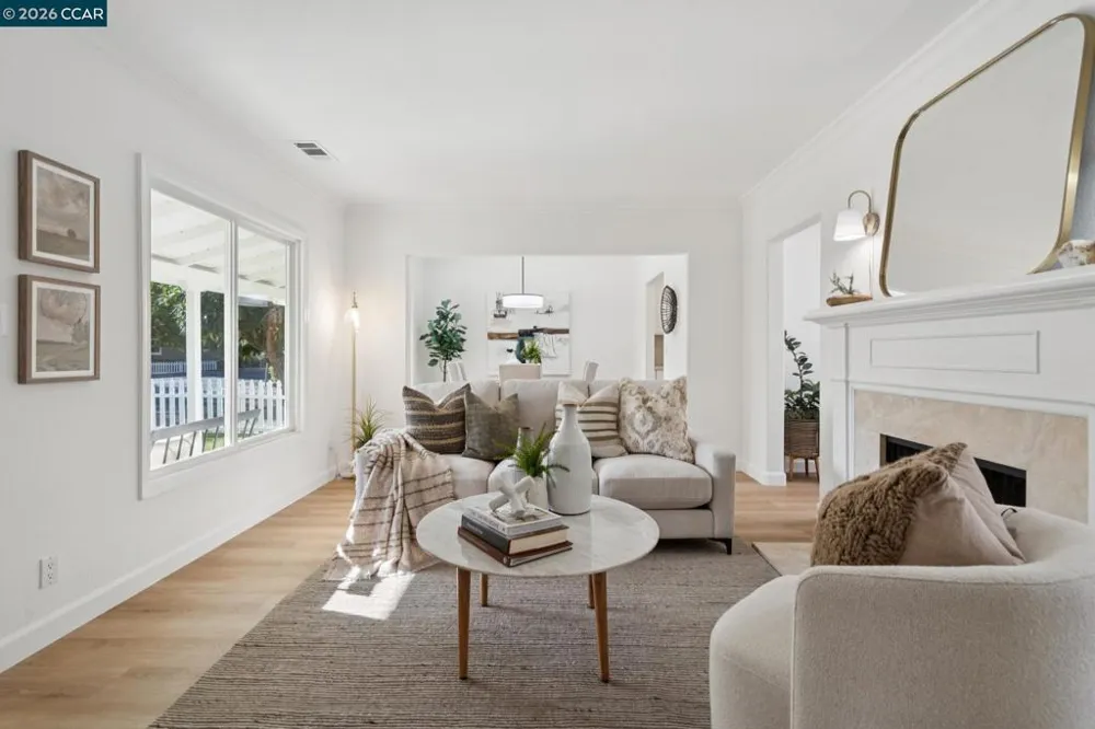 939 Mountain View Dr Lafayette, CA 94549