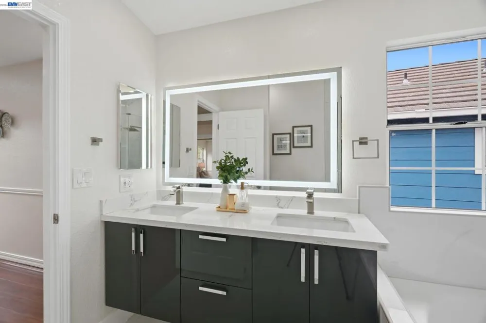 34161 Finnigan Ter Fremont, CA 94555