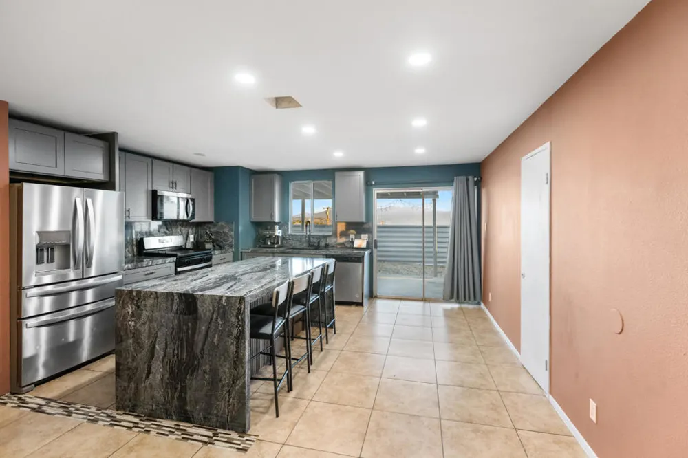 12800 Avenida Serena Desert Hot Springs, CA 92240
