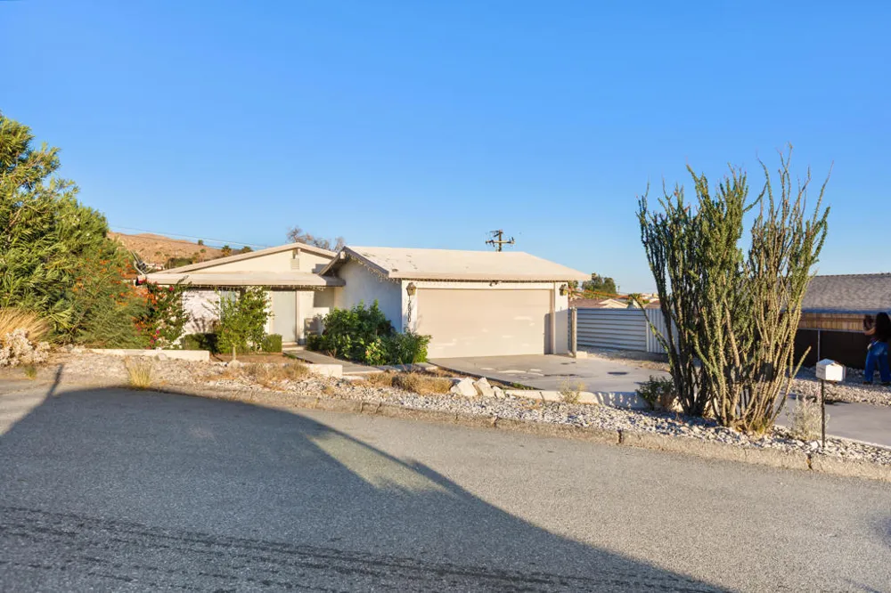 12800 Avenida Serena Desert Hot Springs, CA 92240