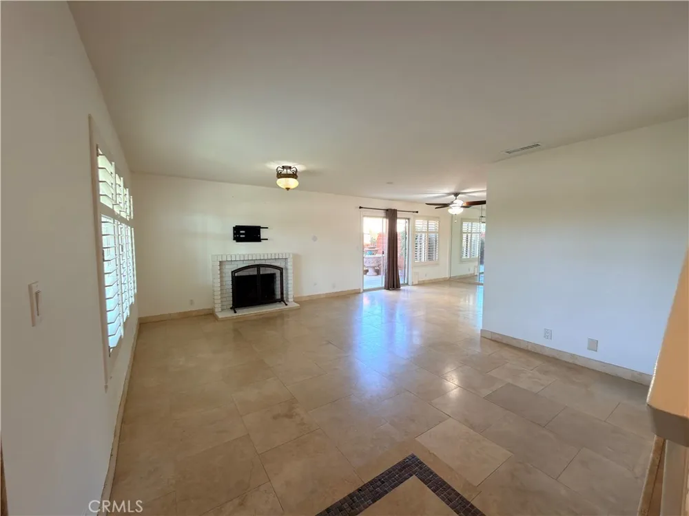 2072 S West Anaheim, CA 92802