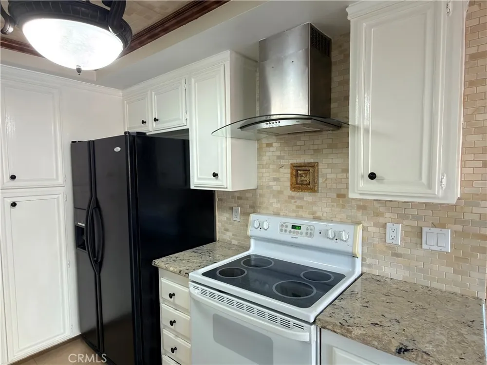 2072 S West Anaheim, CA 92802