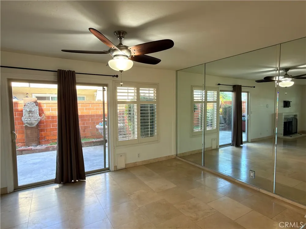 2072 S West Anaheim, CA 92802